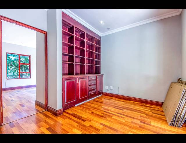 4 BEDROOM HOUSE TO LET IN HOUGHTON ESTATE
